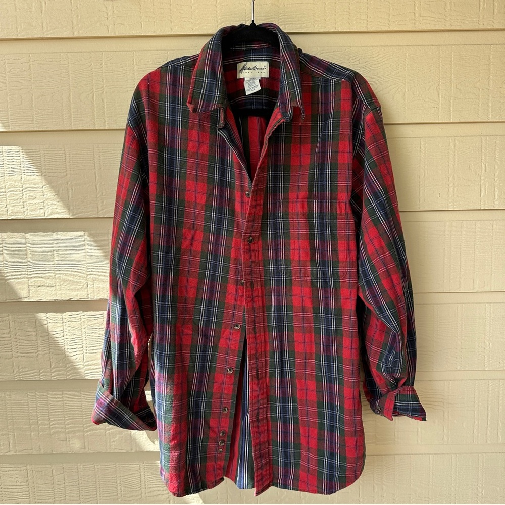Vintage Eddie Bauer Red Plaid Button-Up Men's Shirt - Classic Flannel Style